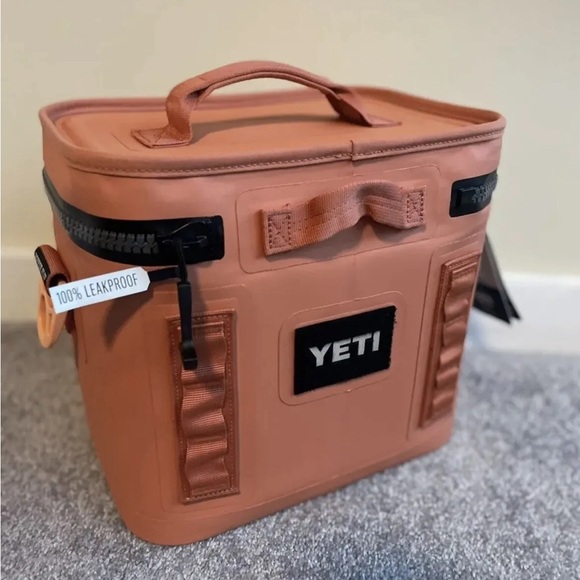 YETI Hopper Flip 8 High Desert Clay 8 qt Soft Sided Cooler New with Tags - Picture 7 of 10